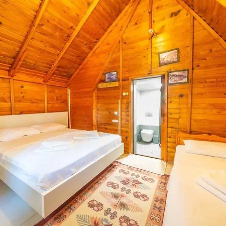 פארק נופש Olympos Mocamp 3*